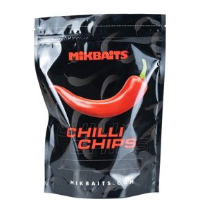 Mikbaits boilie chilli chips chilli jahoda - 2,5 kg 24 mm
